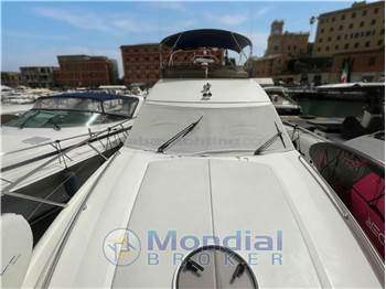 Princess Yachts 42 Fly