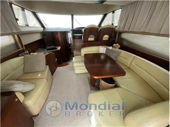 Princess Yachts 42 Fly