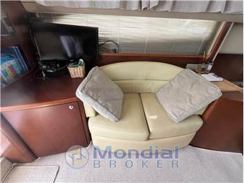 Princess Yachts 42 Fly