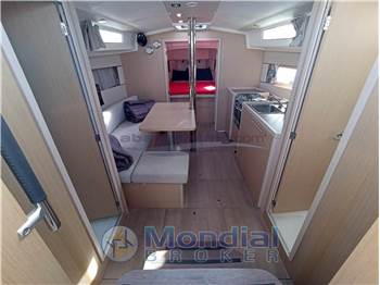 Beneteau OCEANIS 38.1