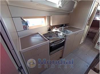 Beneteau OCEANIS 38.1