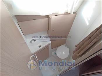 Beneteau OCEANIS 38.1