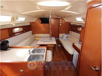 Beneteau OCEANIS 37