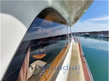 Greenline Yachts Greenline 33 Hybrid