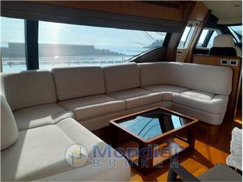 Ferretti Yachts 630