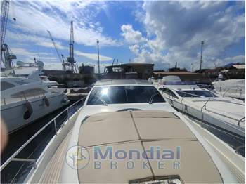 Ferretti Yachts 630