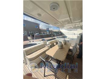 Ferretti Yachts 630