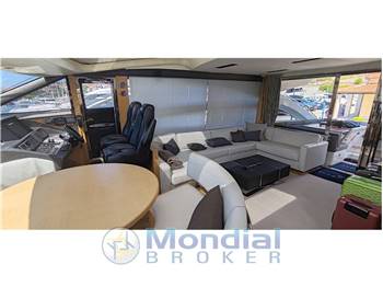 Princess V72