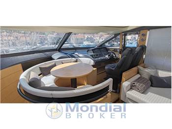 Princess V72