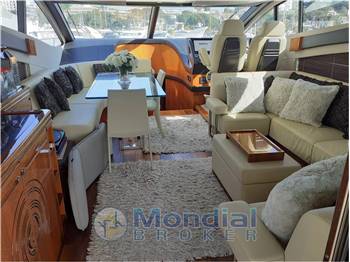 Sunseeker 68 Sport Yacht