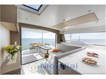 Neel Trimarans Neel 47