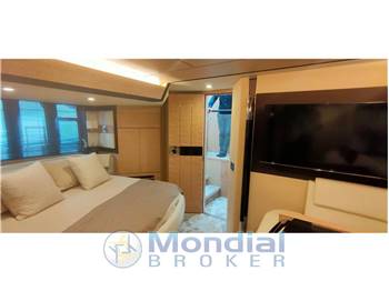 Azimut 64