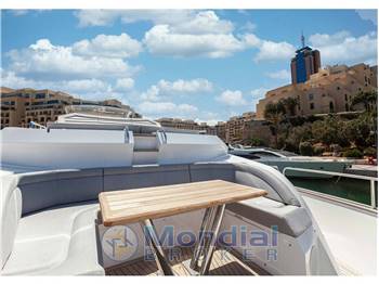 Sunseeker 95 Yacht