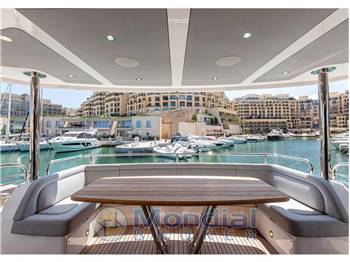 Sunseeker 95 Yacht