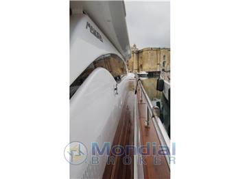 Maiora 27