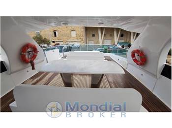 Maiora 27