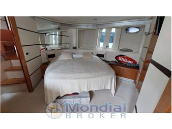 Pershing 62