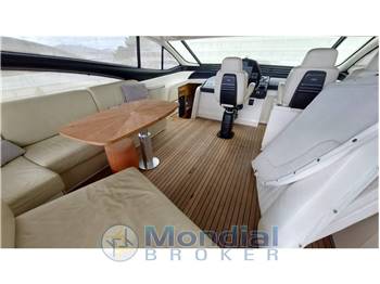 Pershing 62