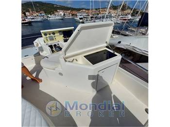 Ferretti Yachts 480