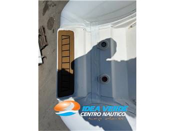 CANTIERI MAGAZZU' STRIKER 10.90