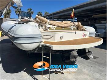 CANTIERI MAGAZZU' STRIKER 10.90