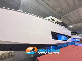 CRANCHI A46 LUXURY TENDER