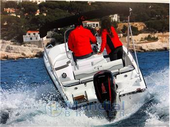 Trimarchi 62S