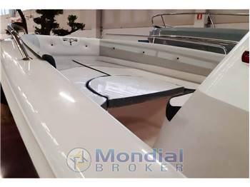 Trimarchi 62S