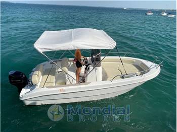Noleggio Rent Mingolla Brava 18 senza patente sul Lago di Garda