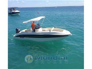 Noleggio Rent As Marine 570 Open senza patente sul Lago di Garda