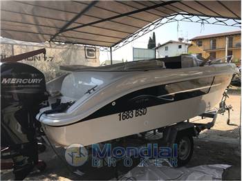 Noleggio Rent As Marine 570 Open senza patente sul Lago di Garda