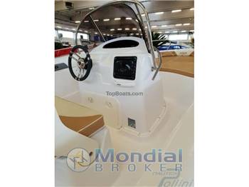 Ranieri Shark 19 (New - Pronta consegna)+SUZUKI DF 40