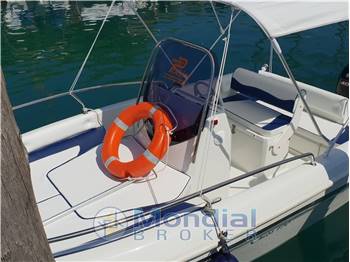 Noleggio Rent Charter Chios 170 - senza patente