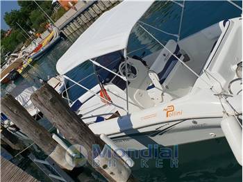 Noleggio Rent Charter Chios 170 - senza patente