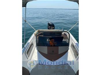 Noleggio Rent Charter Chios 170 - senza patente