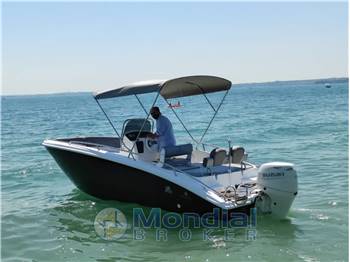 Noleggio Rent Charter Calipso 620 - senza patente