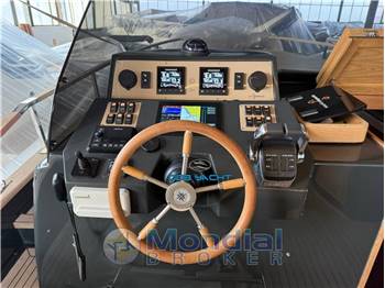 NAUTICA ESPOSITO POSITANO 32