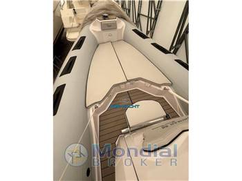 RANIERI CAYMAN 26 SPORT TOURING