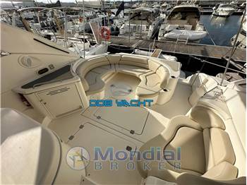 CRUISERS YACHT 5470 EXPRESS