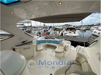 CRUISERS YACHT 5470 EXPRESS