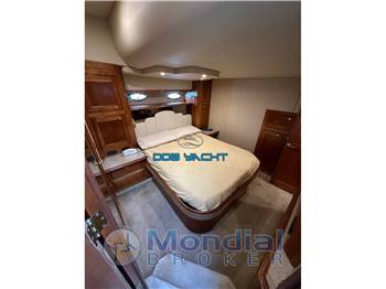 CRUISERS YACHT 5470 EXPRESS