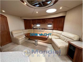 CRUISERS YACHT 5470 EXPRESS