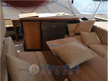 NAUTICA ESPOSITO POSITANO 32