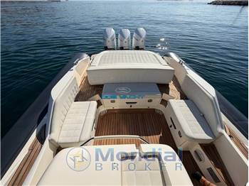 NUOVA JOLLY PRINCE 38 SPORT CABIN