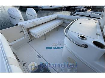 BOSTON WHALER 320 OUTRAGE