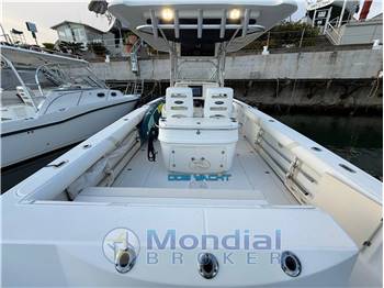 BOSTON WHALER 320 OUTRAGE