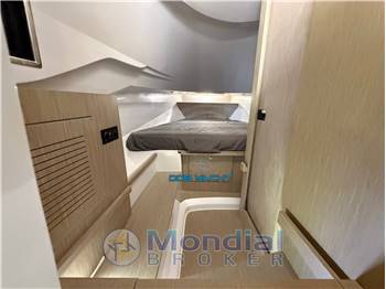 NUOVA JOLLY PRINCE 38 SPORT CABIN