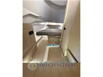 NUOVA JOLLY PRINCE 38 SPORT CABIN