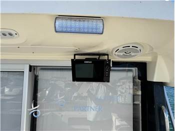 Quicksilver 690 Arvor