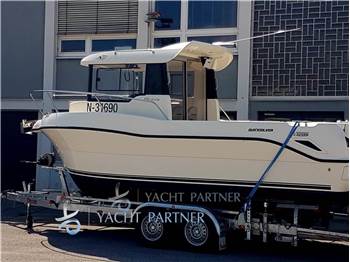 Quicksilver 690 Arvor